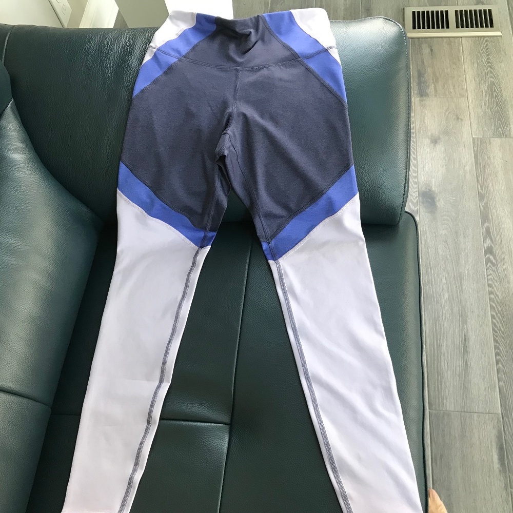 Old Navy High Rise Go Dry yoga pants size S